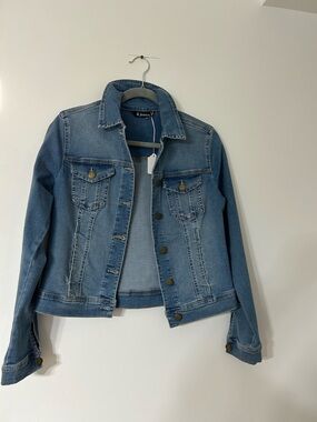 d. jeans Light Wash Blue Denim Jacket